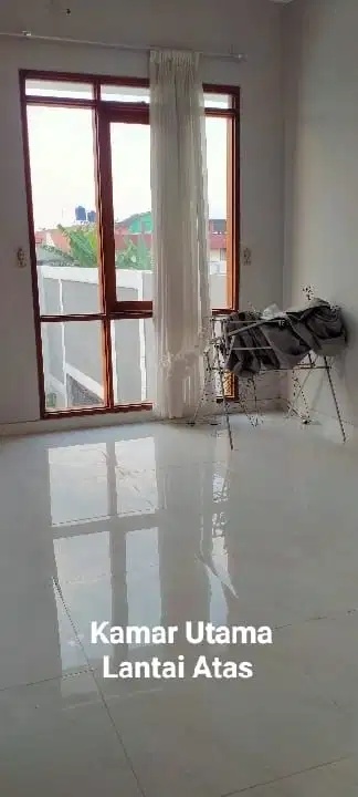 Spacious 3-Bedroom House with Multiple Features