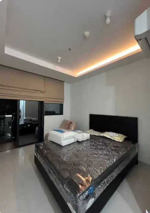 Studio Apartment at Vertu Ciputra World, 16th Floor, City Pool View