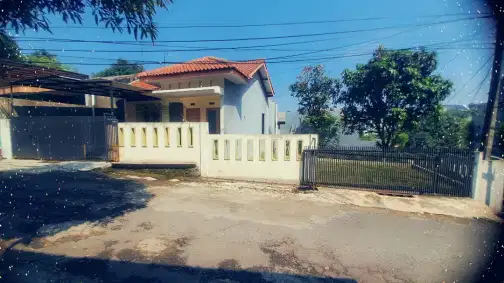 Comfortable Residential House in Bumi Pasundan Complex, Bandung