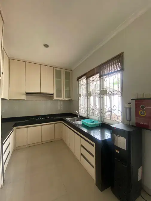 Luxurious Villa in Strategic Lippo Cikarang Location