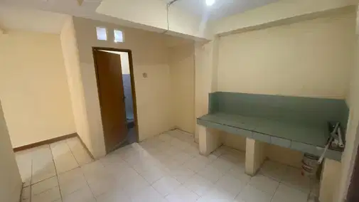 Rawamangun House Near Veldrom and Mall Arion