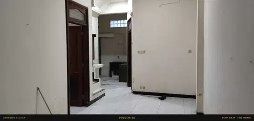 2-этажный дом в Simpang Darmo Permai Selatan