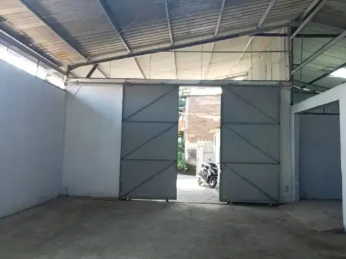 Spacious Commercial Warehouse in Central Bandung