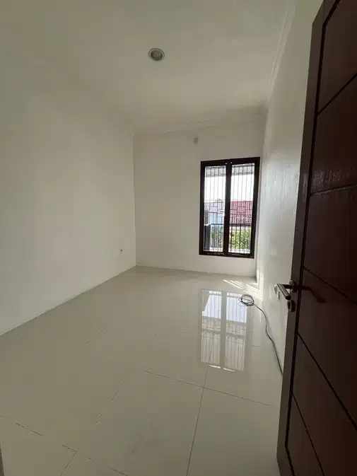 Clean and Ready House in Meadow Green, Lippo Cikarang