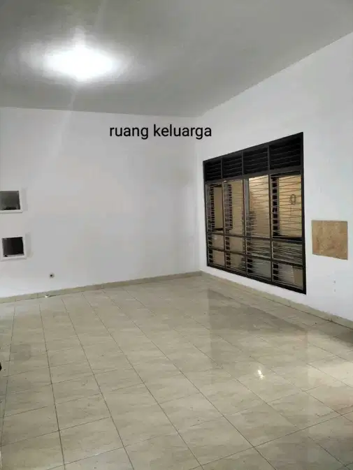 Warehouse House for Rent in Ngagel Jaya Selatan, Gubeng, Surabaya