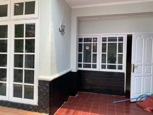 Comfortable House in Cipinang Indah - 3 Bedrooms, Fully Furnished