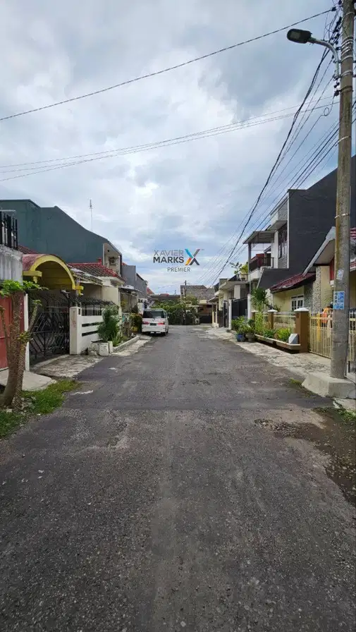 Modern 4-Story House with Rooftop in Borobudur Street, Lowokwaru Malang