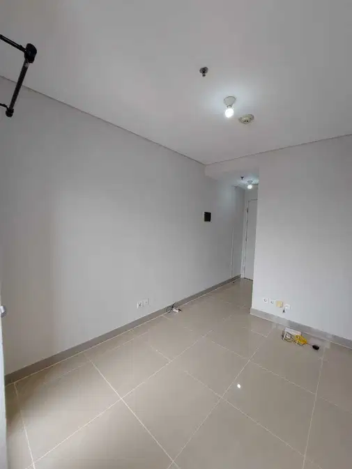 Studio Unfurnished Apartment at Madison Park, Central Park Mall, West Jakarta