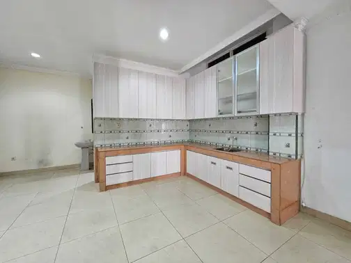 Modern Two-Story House with 4 Bedrooms in Cakung