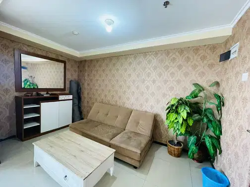 Strategically Located 2 Bedroom Apartment with Full Amenities
