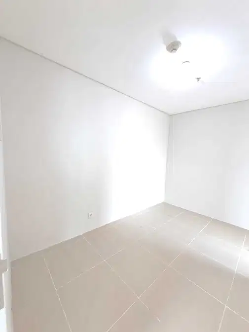 2BR Hook Unfurnished Apartment at Madison Park Podomoro City