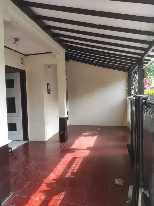 3-Bedroom House in Sewon Asri Housing Complex with Security and Clean Environment