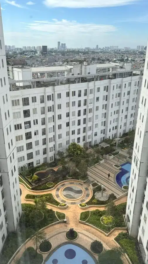 1BR Fully Furnished Bassura City Apartment with City/Pool View