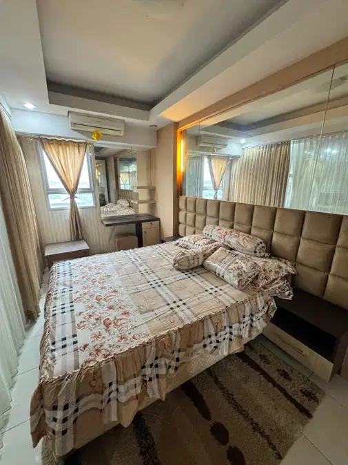 2 Bedroom Apartment at Puncak Permai, Pool View
