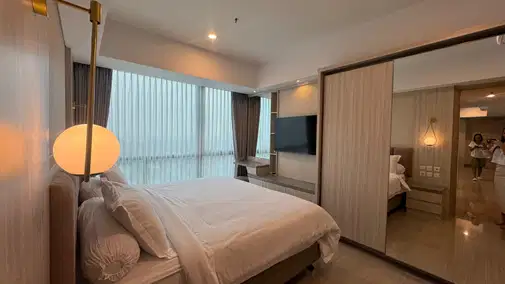Spacious 3-Bedroom Apartment with Golf Course View