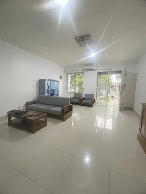 Modern House Near Industrial Parks in Lippo Cikarang