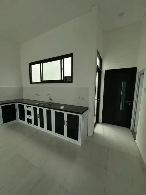 Comfortable Clean House with 3 Bedrooms and 3 Bathrooms
