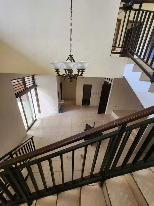 Tanjung Mas Raya-дағы Aneka Tambang-ға жақын 2 қабатты люкс үй