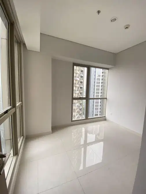 2BR Hook Unfurnished Apartment at Taman Anggrek Residences