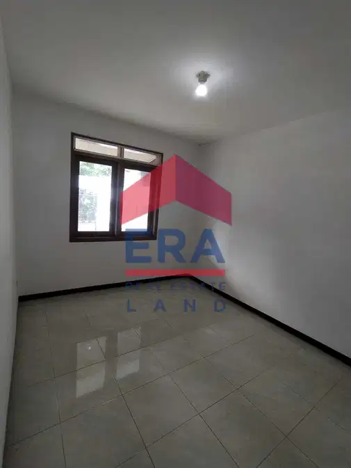 Strategic Location Comfortable Residential Property