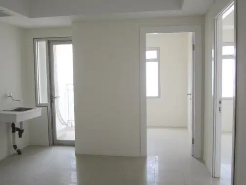 Unfurnished 2-Bedroom Apartment at Green Lake Sunter