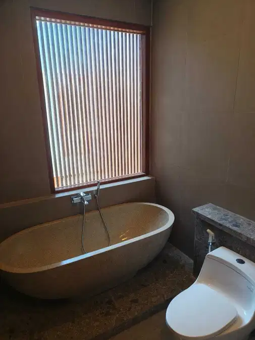 3-Bedroom Villa in Jimbaran - Strategic Location Near Key Amenities