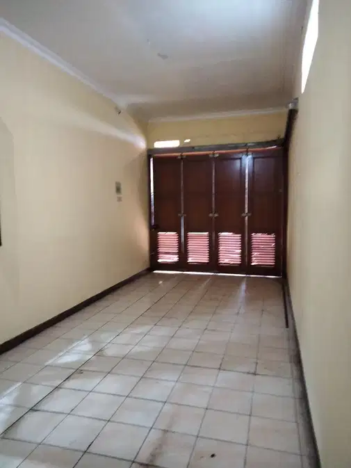 Spacious 3-Bedroom House in Dago Asri, Near ITB and Unikom
