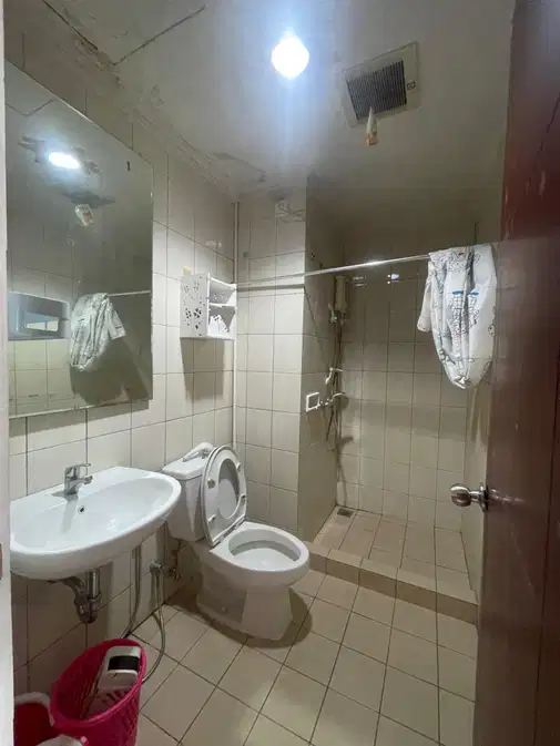 Royal Mediterania Garden Residence Apartment - Strategic Location near Central Park Mall