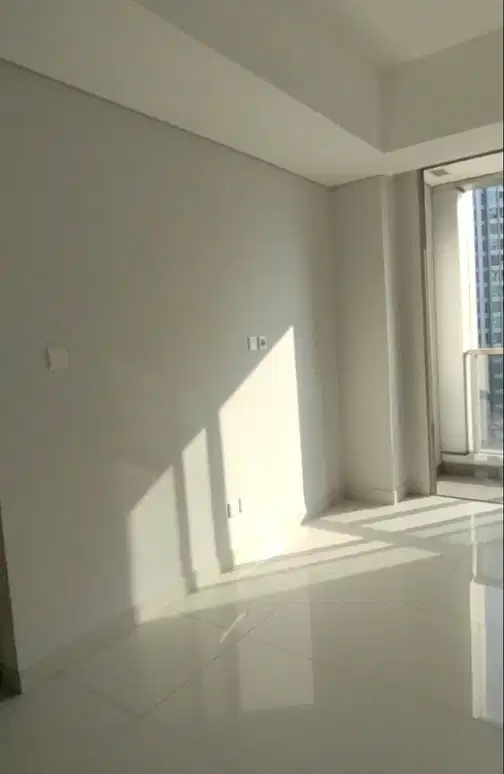 Taman Anggrek Residence-тегі бассейн көрінісі бар 2 бөлмелі пәтер