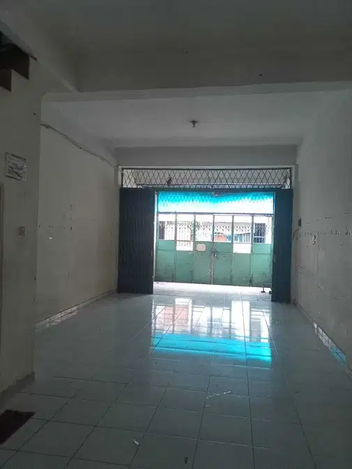4.5x14m House in Jelambar, 3.5 Floors, 2 Bedrooms