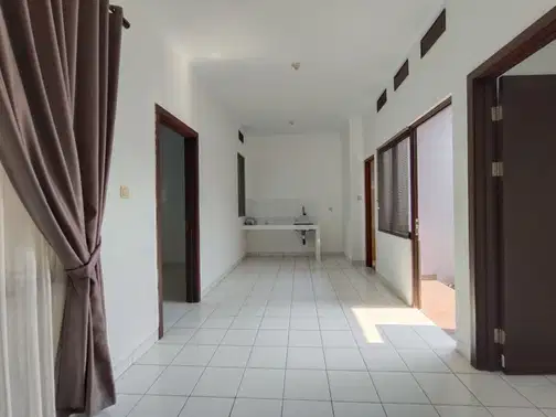 Sentul City House - Green Living Near Amenities