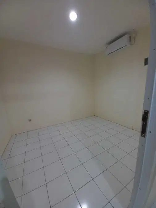 Near School, Flood-Free, Fully Equipped