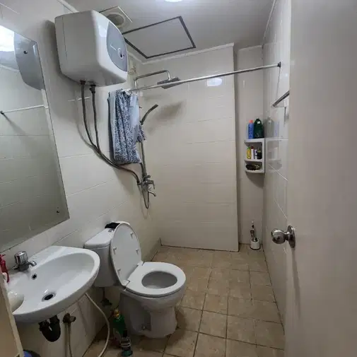 Furnished 2BR Apartment in Seasons City Tower