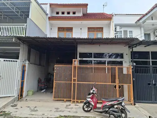 2-Story House, 6x15 Land Size, South-Facing