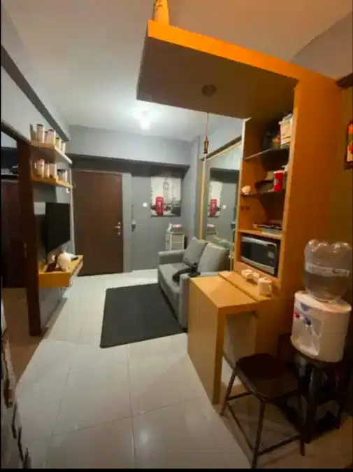 Furnished 2-Bedroom Apartment with Pool View