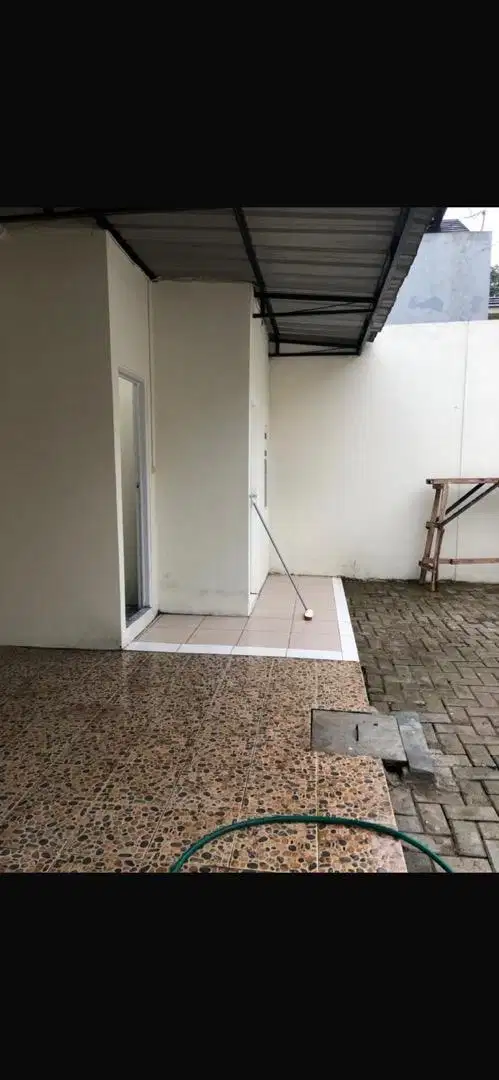 Уютный дом в Taman Tirta Golf Cluster Victoria River Park рядом с Hypermart Villa Melati Mas