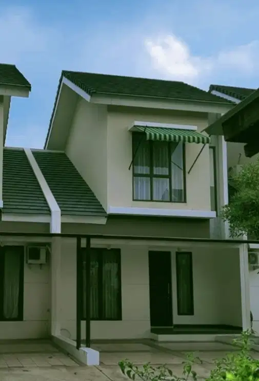 2+1 Bedroom House near Unpam Serpong with Parking