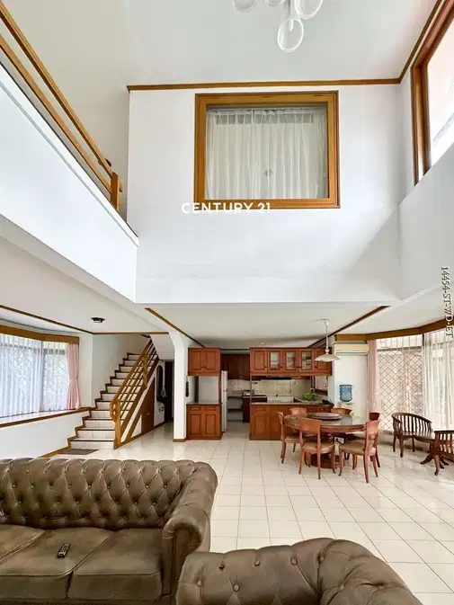 Spacious 2-Story House in Pondok Indah with Pool
