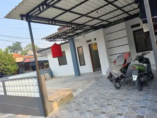 Strategic Location House with Multiple Nearby Facilities