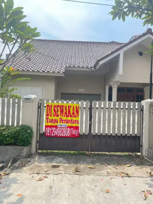 Quiet Residential Complex House Rental