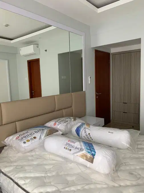 3-спальный кондоминиум Golf Karawaci - Полностью меблированный