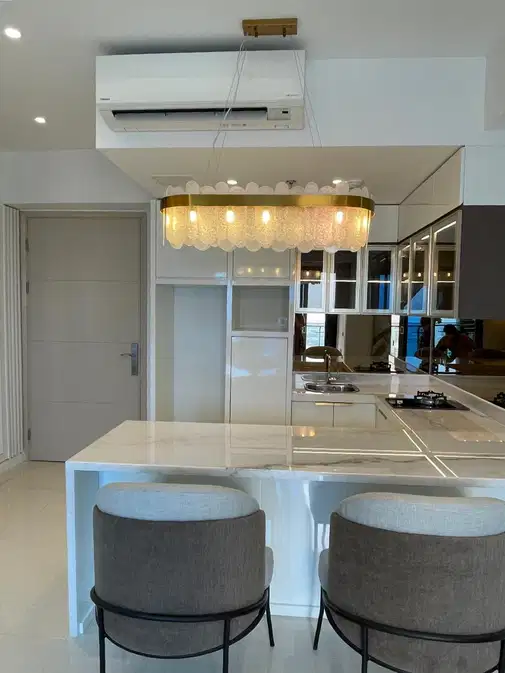 Apartment La Riz Above Pakuwon Mall - Luxurious 2BR Fully Furnished