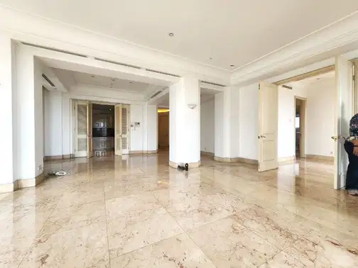 Кең 360м2 Люкс пәтер Dharmawangsa Residence-те