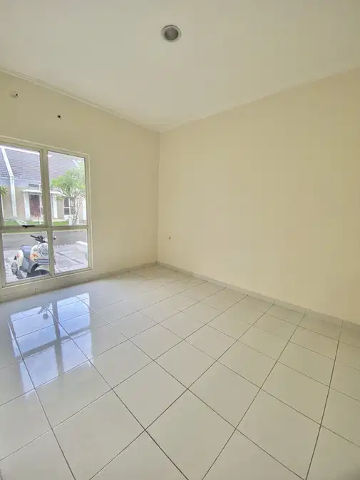 2-Bedroom Property with Spacious Rooms and Tiled Flooring