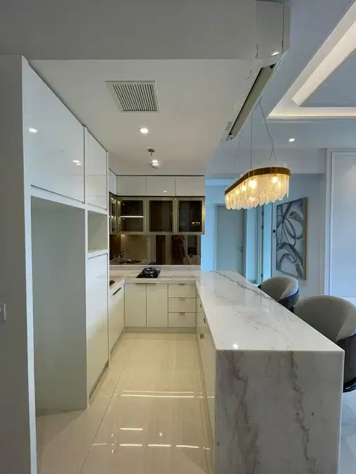 Apartment La Riz Above Pakuwon Mall - Luxurious 2BR Fully Furnished