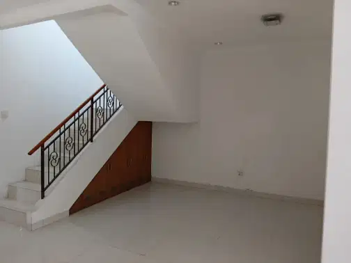 Дом с 3+1 спальнями в Legenda Wisata Cibubur