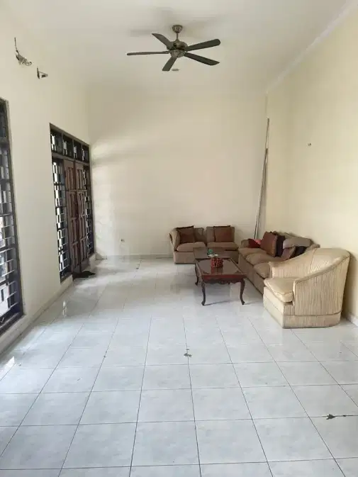 Quiet Residential Complex House Rental