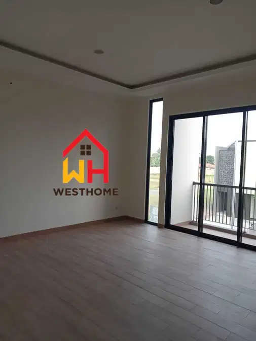 Modern 4-Bedroom Townhouse in Suvarna Sutera