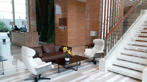 Venetian Tower Luxury Furnished Apartment with City View
