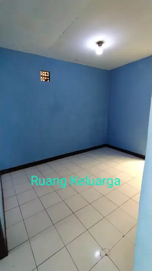 Strategic Location House in Pasar Rebo, Jakarta Timur